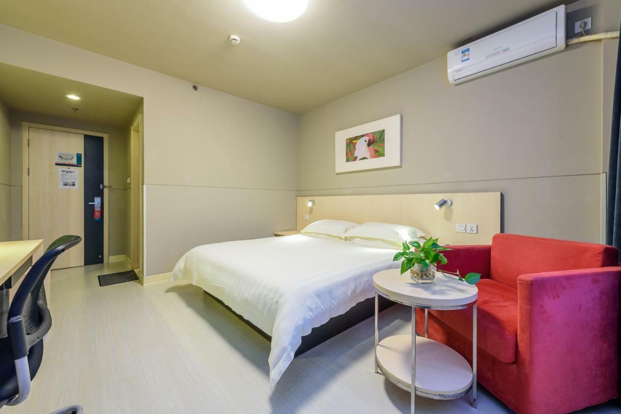 Jinjiang Inn Nanning Railway Station North Youai Road Екстер'єр фото