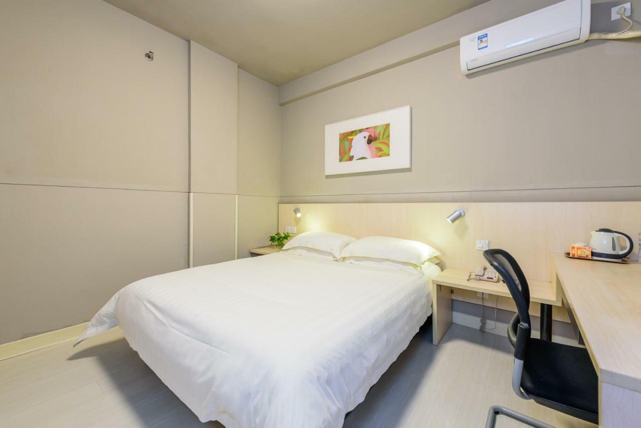 Jinjiang Inn Nanning Railway Station North Youai Road Екстер'єр фото