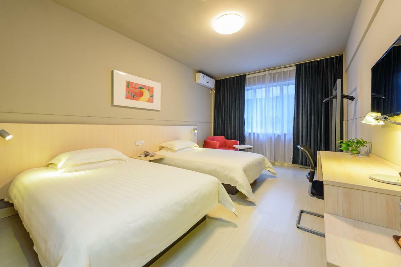 Jinjiang Inn Nanning Railway Station North Youai Road Екстер'єр фото