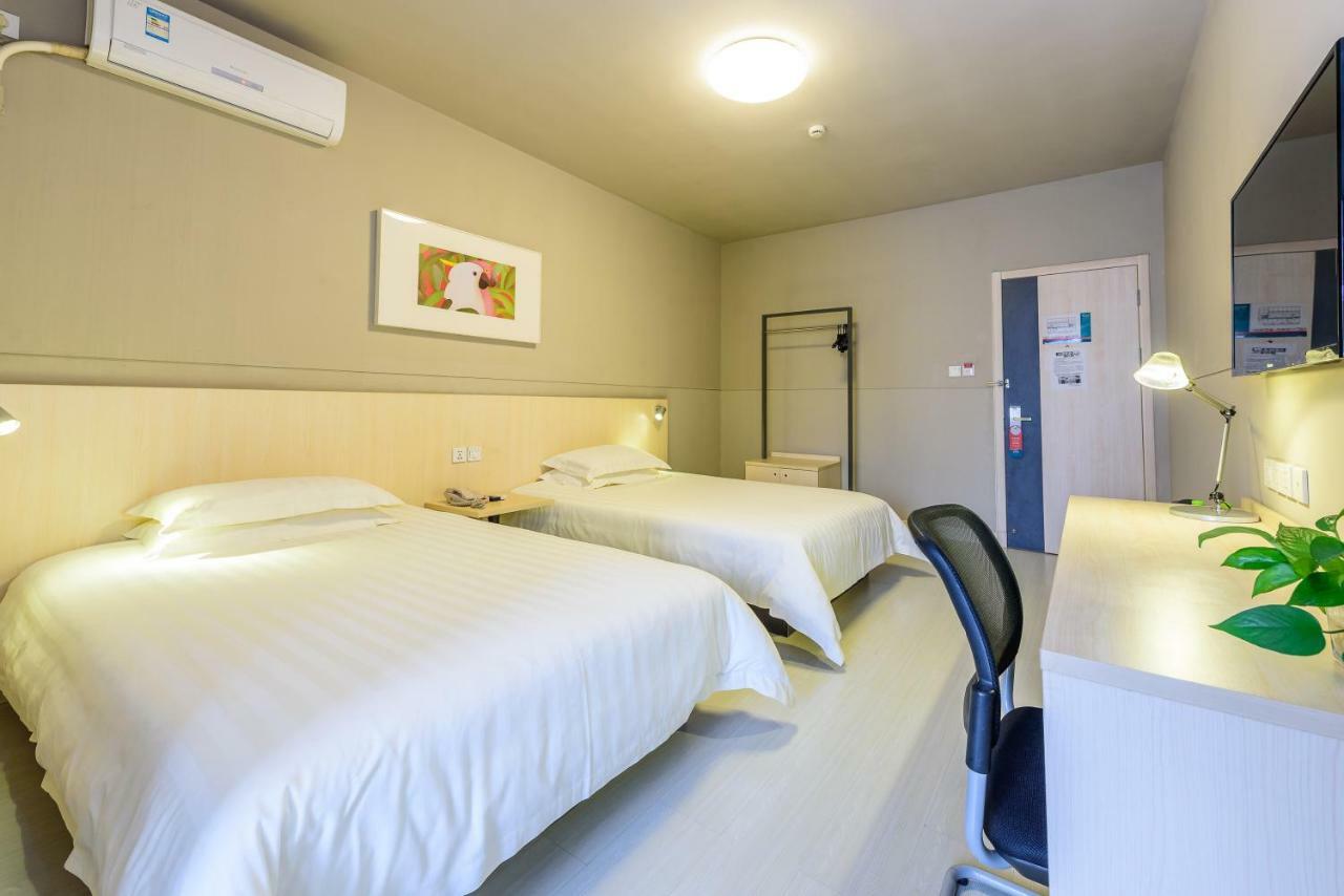 Jinjiang Inn Nanning Railway Station North Youai Road Екстер'єр фото