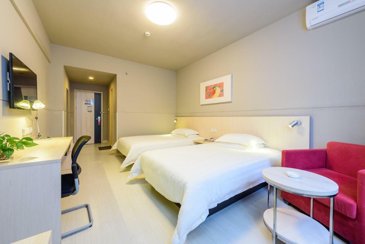 Jinjiang Inn Nanning Railway Station North Youai Road Екстер'єр фото