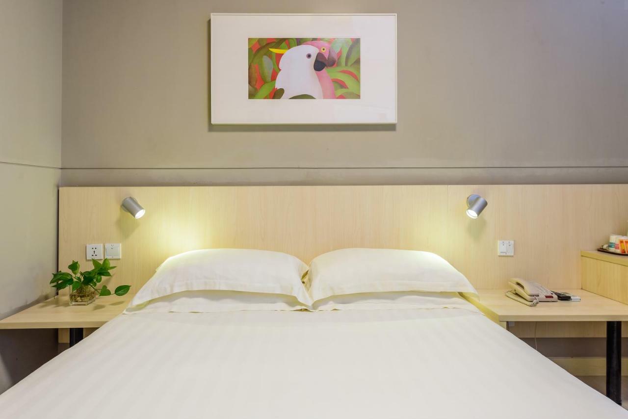Jinjiang Inn Nanning Railway Station North Youai Road Екстер'єр фото